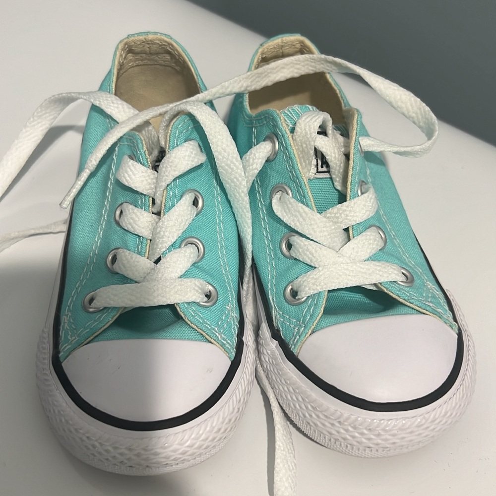 Converse. Aqua. Toddler size 6. Like New!
